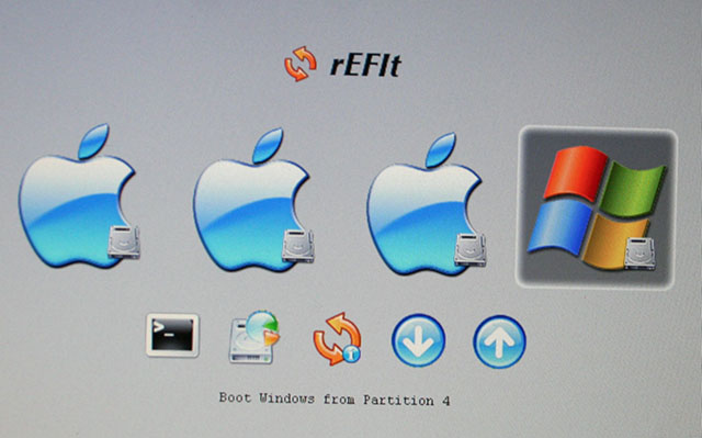  rEFIt のブートセレクタ画面